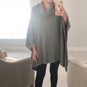 Eileen Fisher gray pancho
